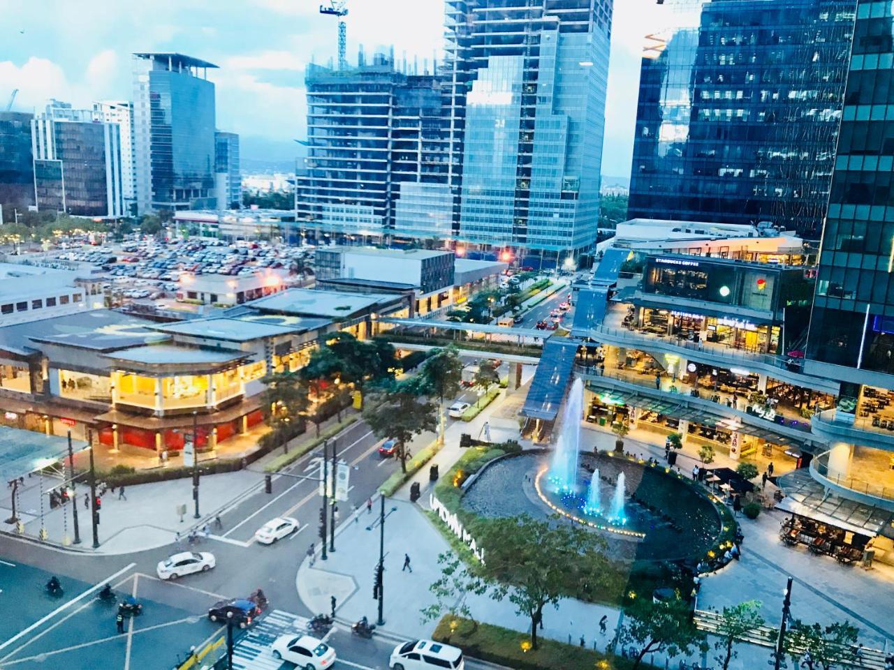 Pateros One Uptown Residence Bgc מראה חיצוני תמונה